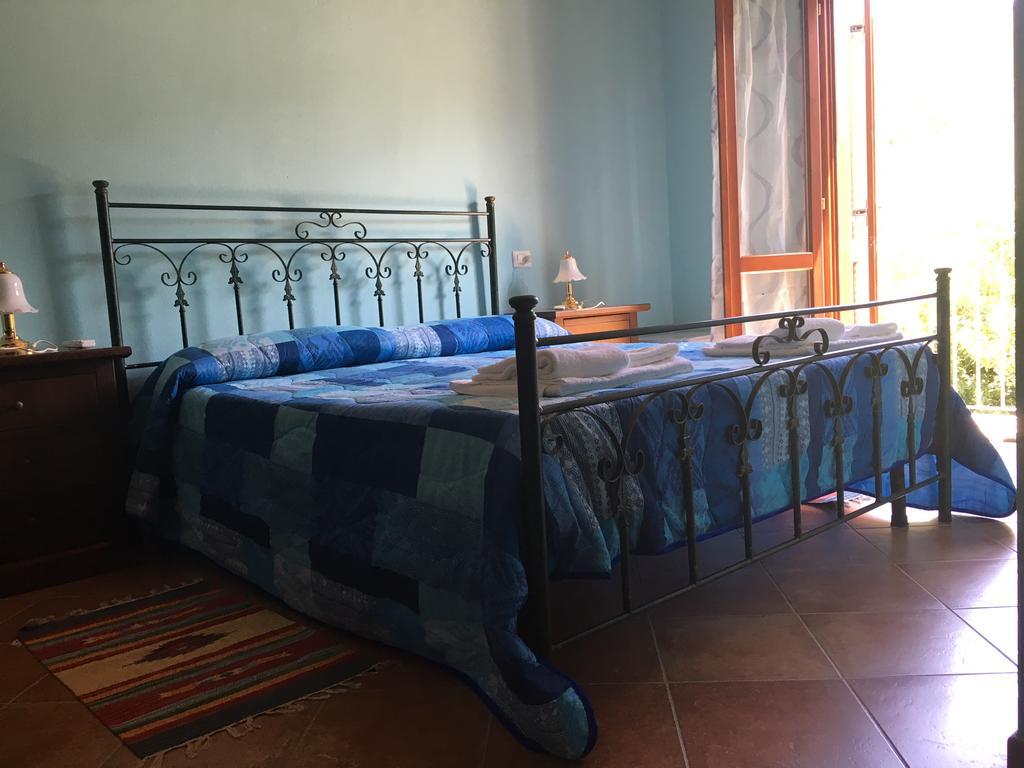 Agriturismo La Grotta Del Tesoro Santadi Eksteriør bilde